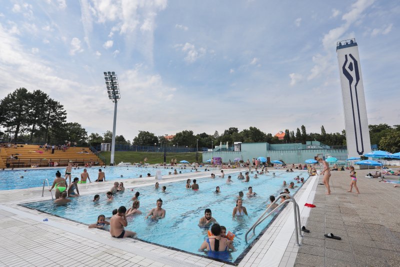 Zagreb: Kupališna sezona na bazenima Šalata