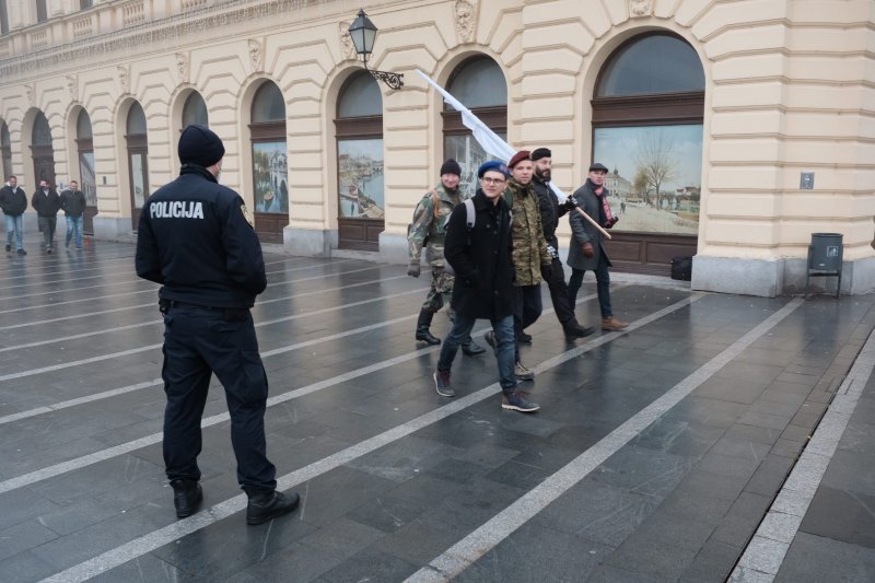 Okupljanje prije početka Kolone sjećanja u Vukovaru