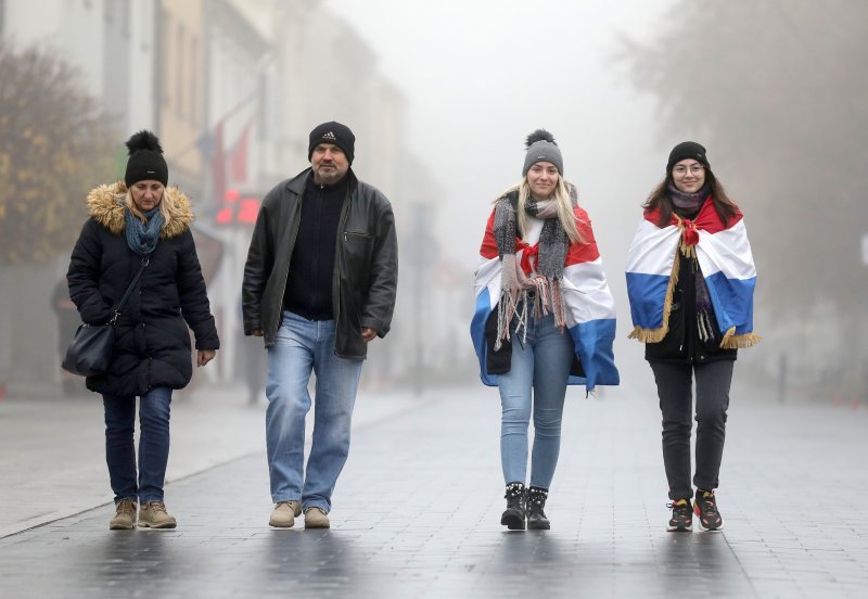 Okupljanje prije početka Kolone sjećanja u Vukovaru