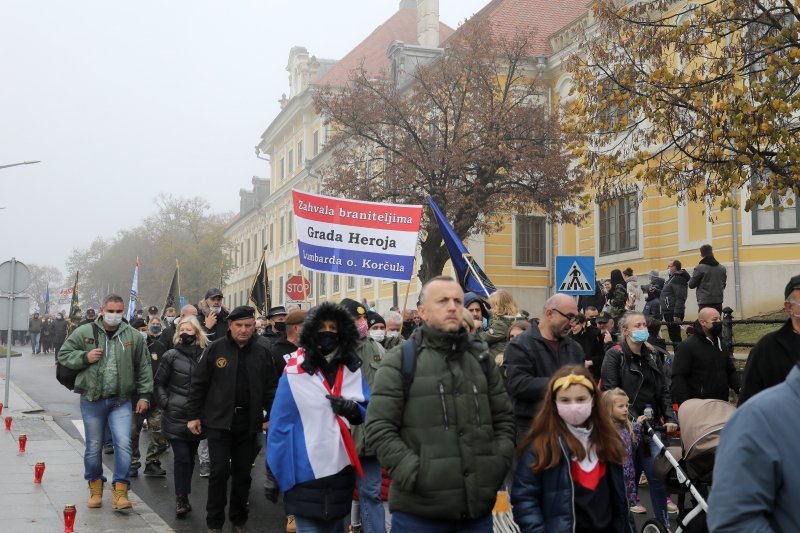 U posebnim epidemiološkim mjerama krenula Kolona sjećanja