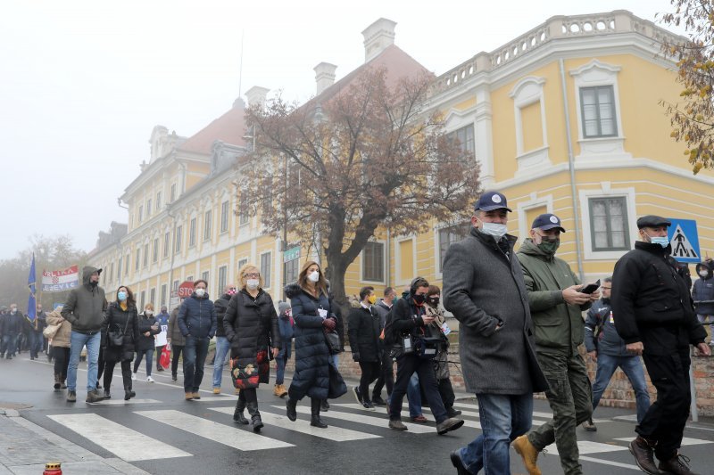 U posebnim epidemiološkim mjerama krenula Kolona sjećanja