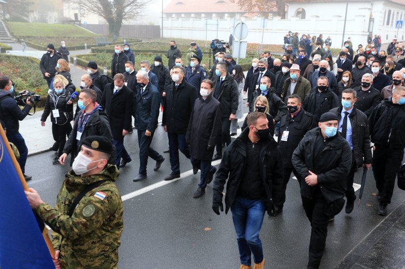 U posebnim epidemiološkim mjerama krenula Kolona sjećanja