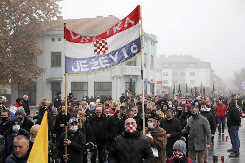 U posebnim epidemiološkim mjerama krenula Kolona sjećanja