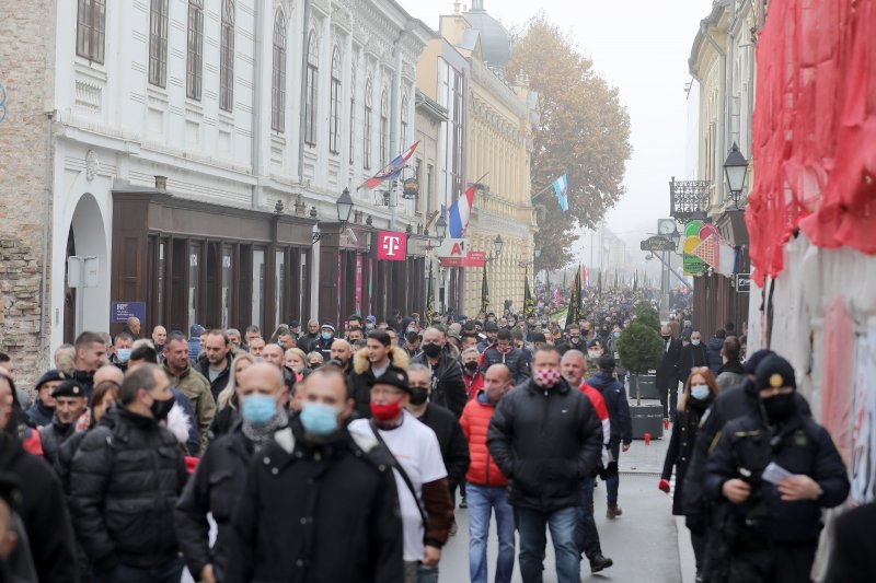 U posebnim epidemiološkim mjerama krenula Kolona sjećanja