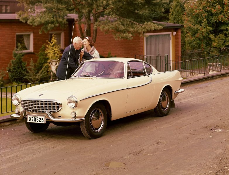 Volvo P1800