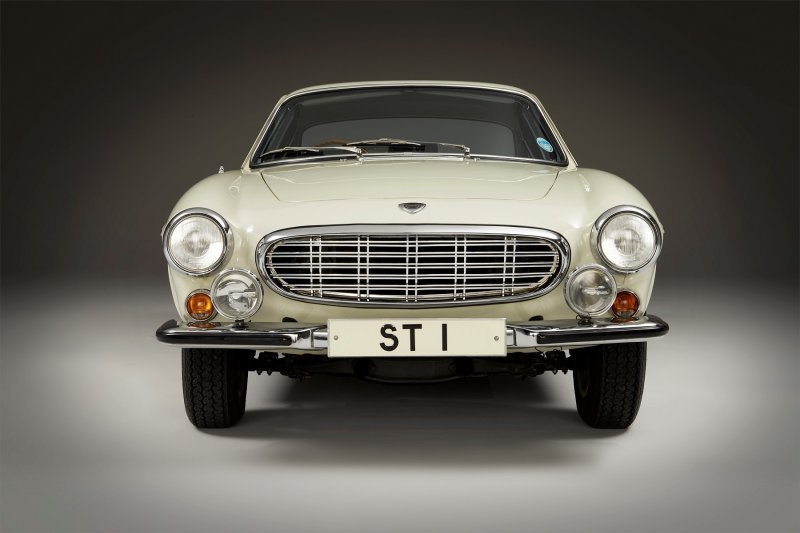 Volvo 1800 S registarskih oznaka 'ST1' iz serije 'The Saint' (1967.)