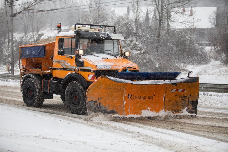 Ralice čiste dionicu autoceste Delnice - Oštrovica