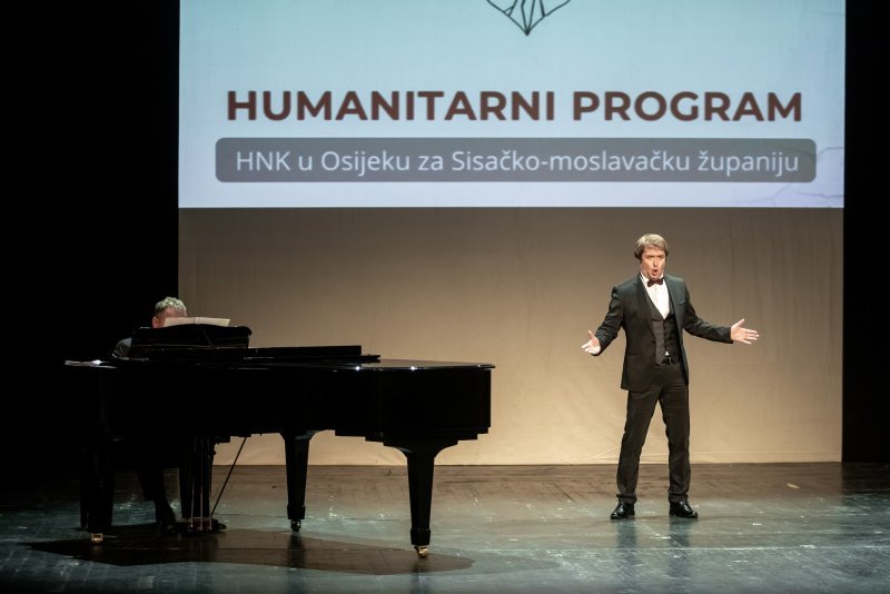 Osječki HNK održao humanitarni koncert za pomoć Sisačko-moslavačkoj županiji