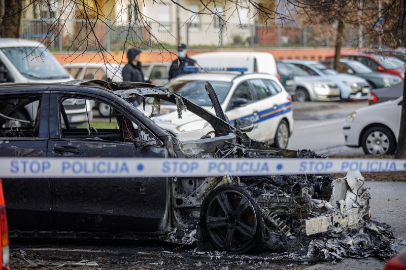 Požar automobila u Zagrebu