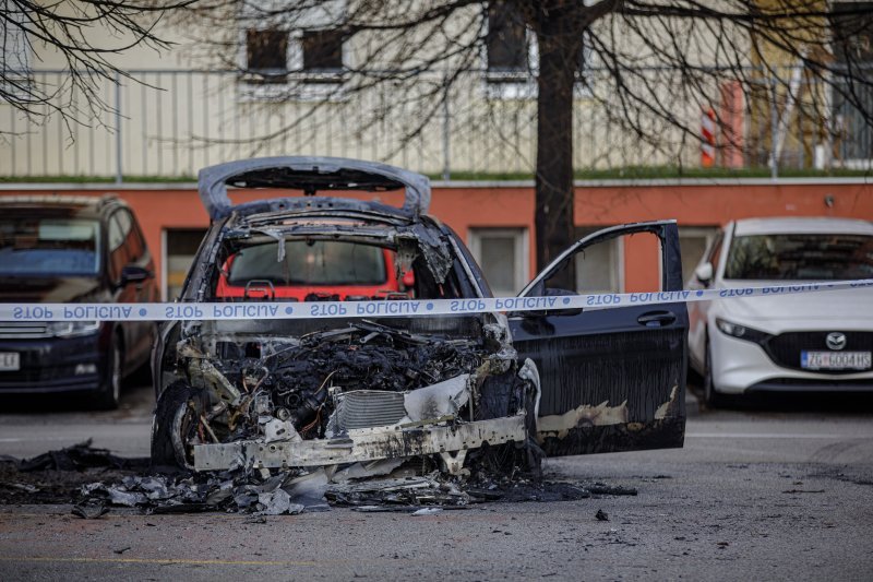 Požar automobila u Zagrebu