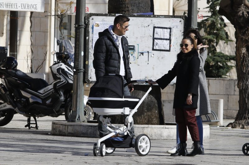 Moda na rivi u Makarskoj