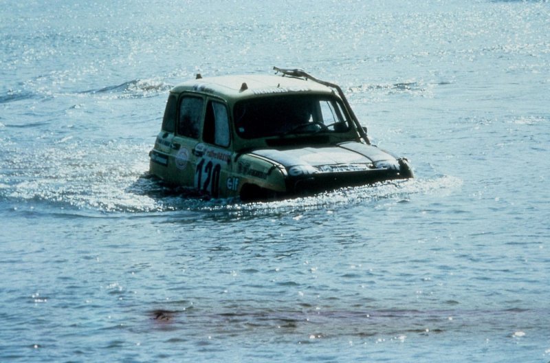 Renault 4 na reliju Pariz-Dakar