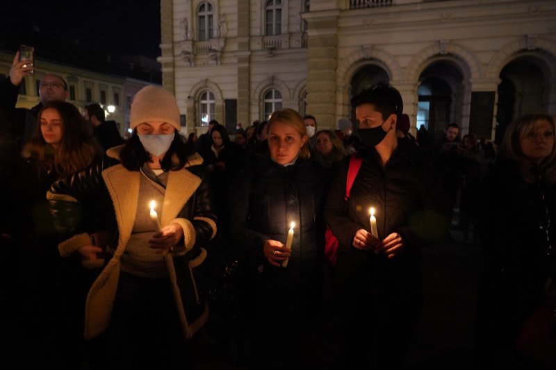 Novosađani se opraštaju od Balaševića