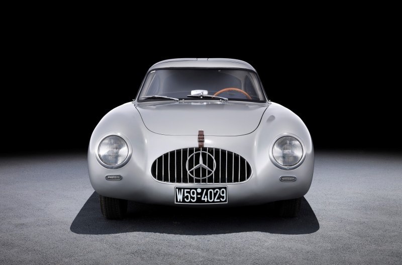 Mercedes-Benz 300 SL trkaći automobil (W 194) iz 1952.