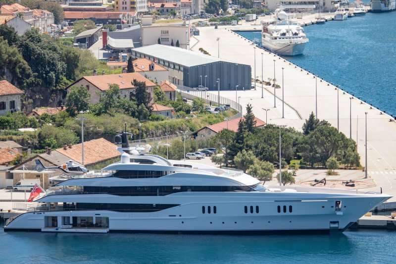 Luksuzne jahte u vlasništvu Larryja van Tuylija i Romana Abramoviča stigle u Dubrovnik