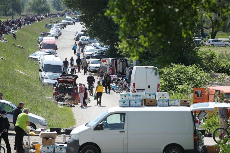 Zagreb: Gužva na Savskom nasipu zbog zatvorenog sajma na Hreliću