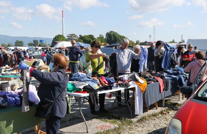 Nakon 6 mjeseci ponovno otvoren popularni zagrebački buvljak Hrelić