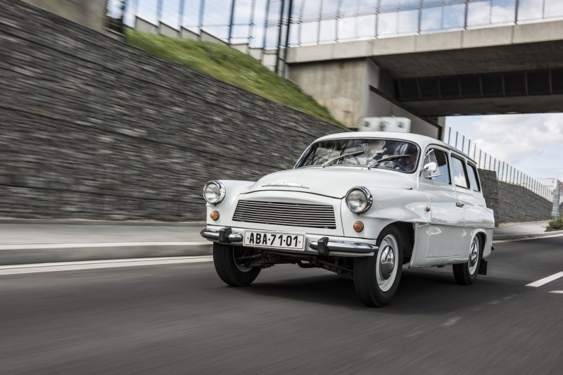 Škoda Octavia Combi slavi 60 godina