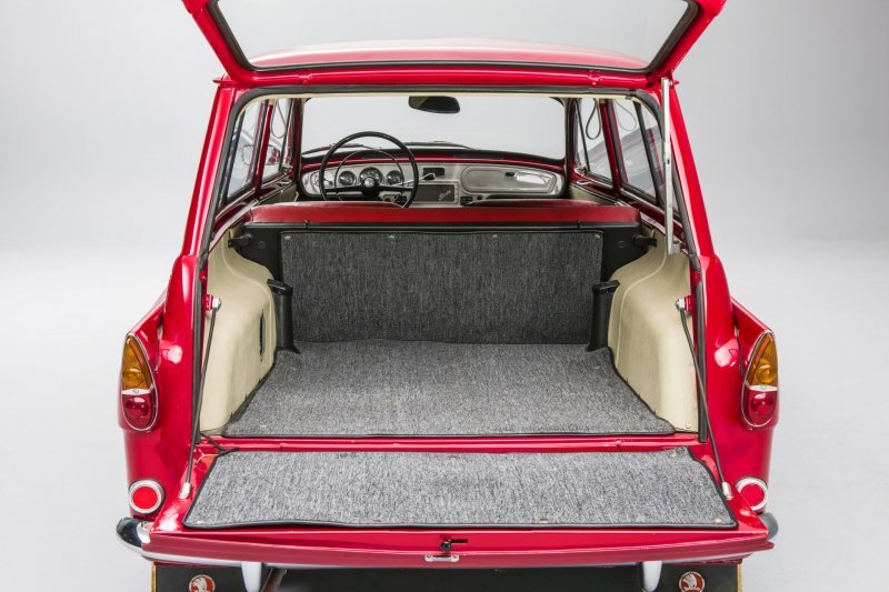 Škoda Octavia Combi slavi 60 godina