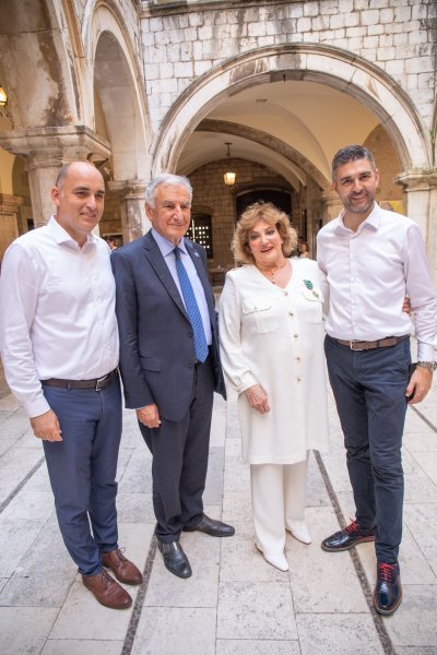 Marko Potrebica, Nikola Dobroslavić, Tereza Kesovija, Mato Franković