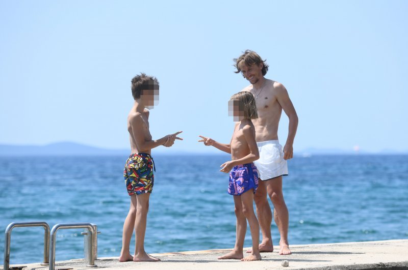 Luka Modrić s djecom