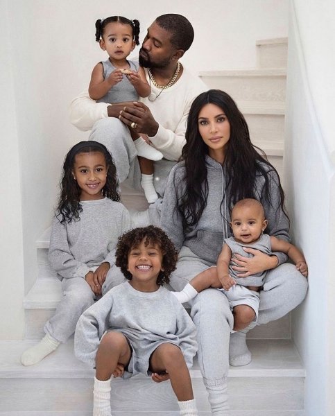 Kanye Westa s djecom i bivšom suprugom