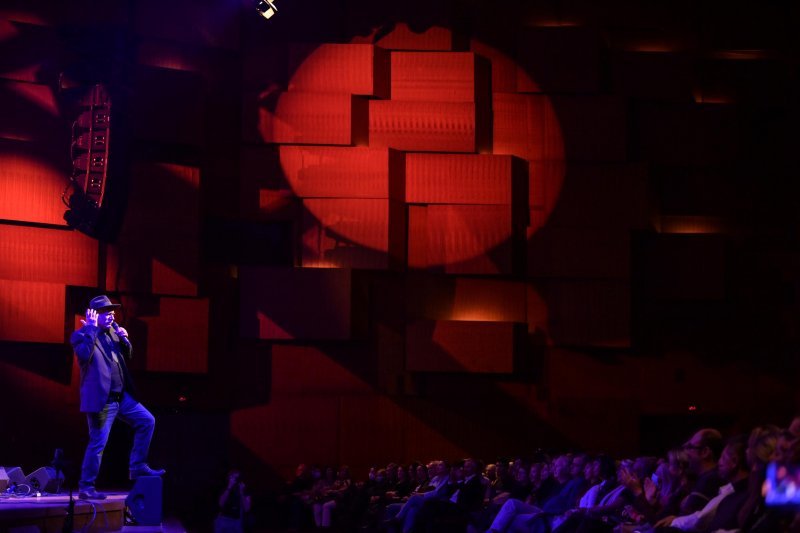 Rade Šerbedžija održao koncert u KD Vatroslav Lisinski