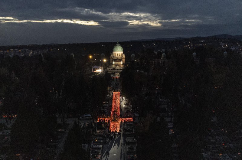 Blagdan Svih svetih na Mirogoju