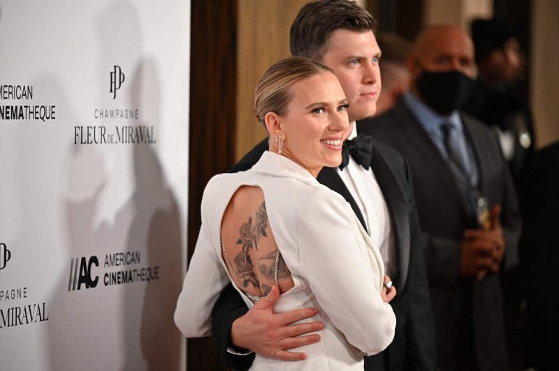 Scarlett Johansson i Colin Jost