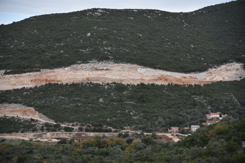 Pristupne ceste za Pelješki most