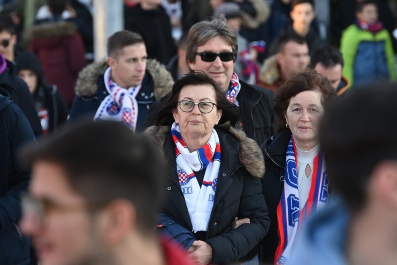 Navijači pred utakmicu Hajduk - Osijek