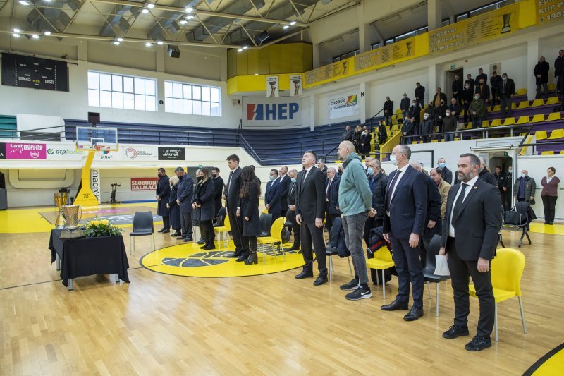 Komemoracija za košarkaša Gorana Sobina održana je u Splitu u dvorani na Gripama