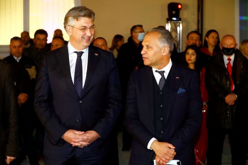 Andrej Plenković na otvorenju Romskog edukacijsko-kulturnog centra