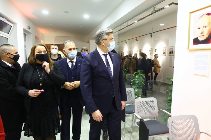 Andrej Plenković na otvorenju Romskog edukacijsko-kulturnog centra