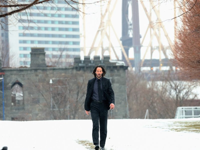 Keanu Reeves na setu filma 'John Wick 4'