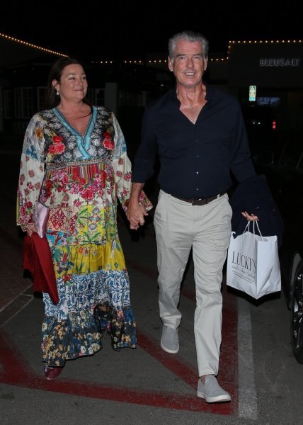 Pierce Brosnan i Keely Shaye Smith