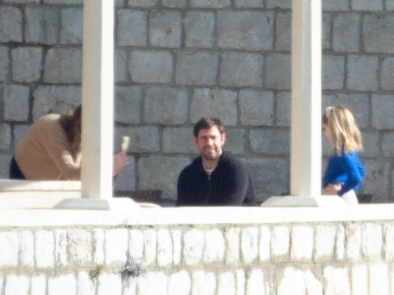 Emily Blunt s kćerima Hazel i  Violet napustila Dubrovnik