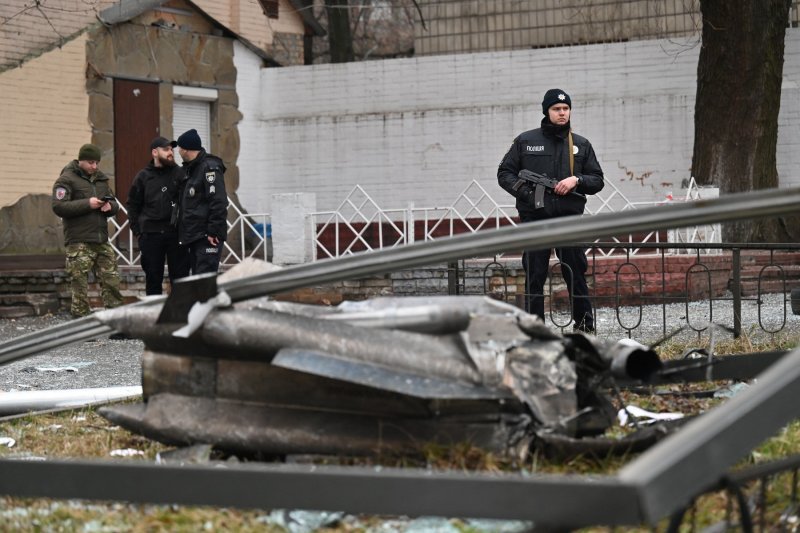 Ukrajina kaže da je najmanje osam poginulih u ruskom napadu