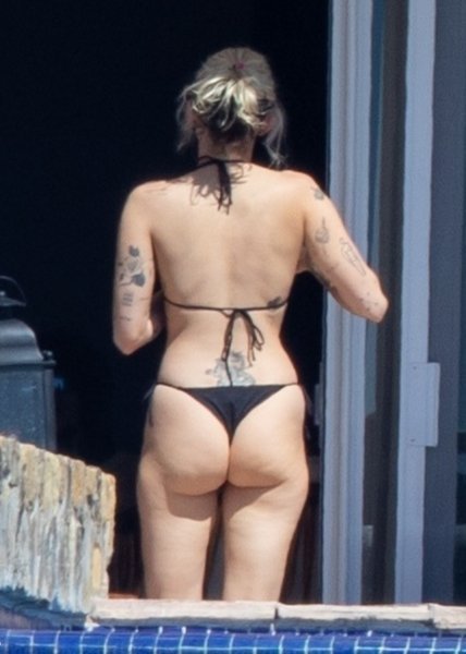 Miley Cyrus s novim dečkom na odmoru u Meksiku