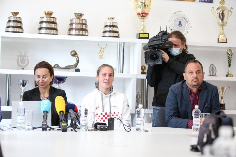Iva Majoli i Tara Wurth na konferenciji teniske reprezentacije