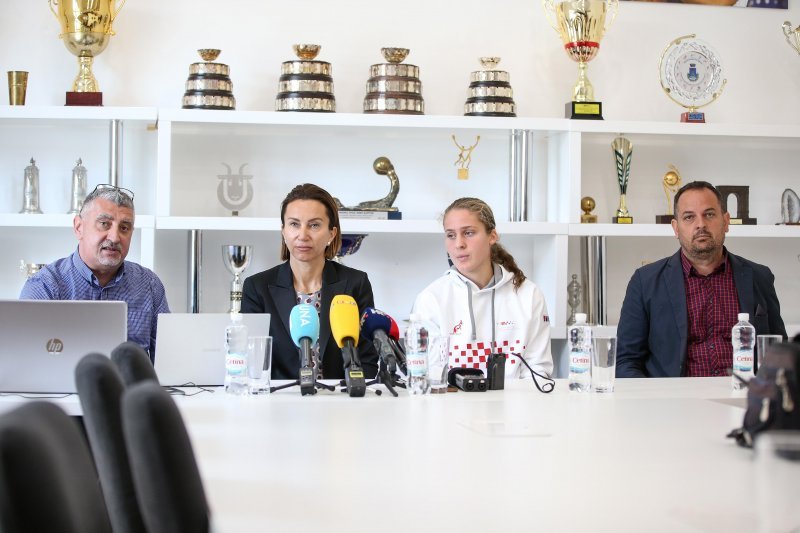 Iva Majoli i Tara Wurth na konferenciji teniske reprezentacije