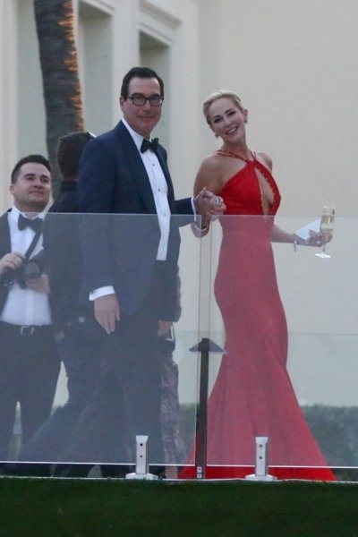 Steven Mnuchin i Louise Linton