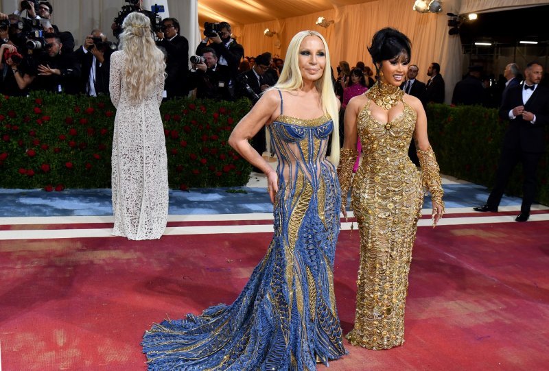 Donatella Versace i Cardi B