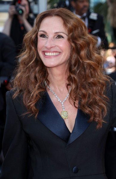 Julia Roberts