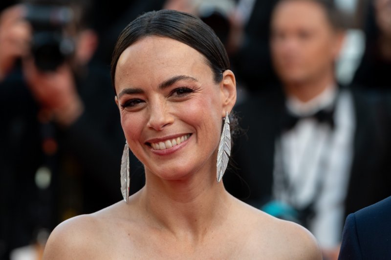 Berenice Bejo s nakitom Boucheron