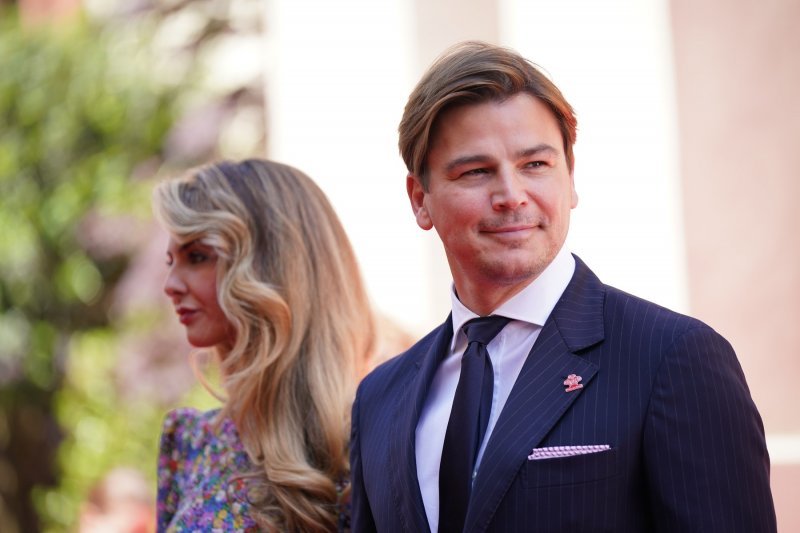 Tamsin Egerton i Josh Hartnett