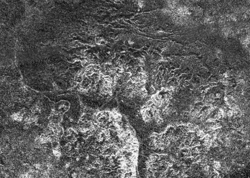 Tekućinom ispunjeni kanjoni Titana