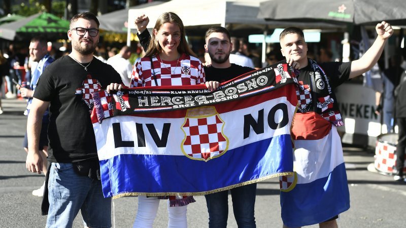 Hrvatski navijači u Parizu