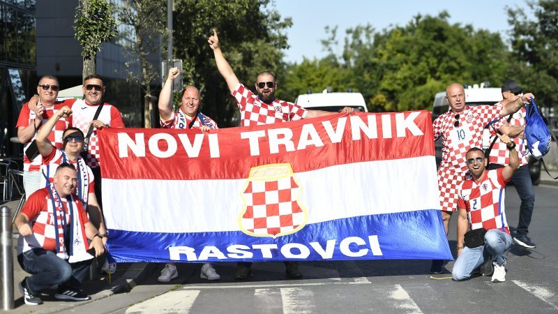 Hrvatski navijači u Parizu