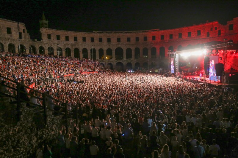 Koncert Parnog valjka u Puli